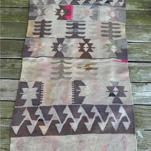 Vintage Kilim rug